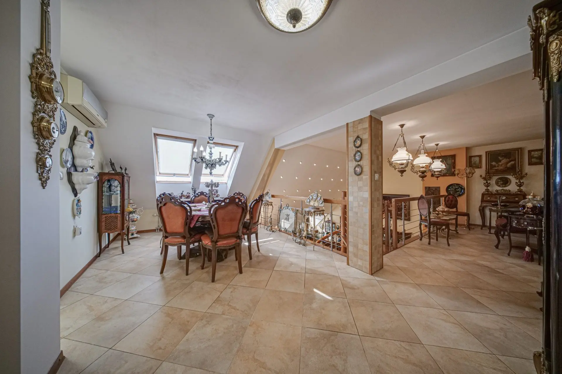Aristocratic multi-room apartment with unique antiques in Mladost 1 for sale
