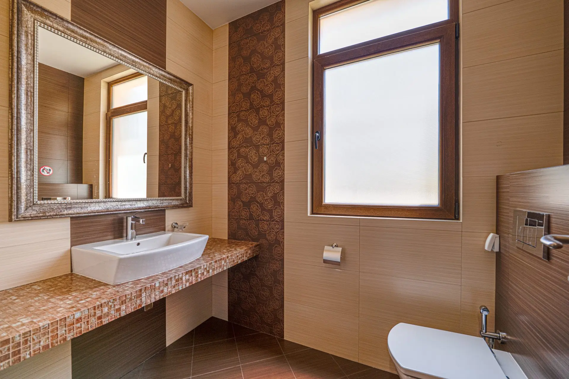 f861003d9bbf71050320670ac4aeb6b6 A house with a great location in Boyana district for sale