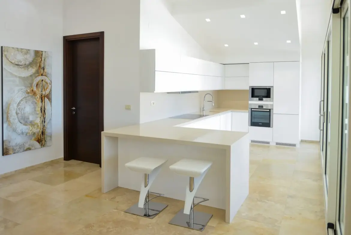 3-Bedroom Apartment in Pod magistralom, Budva