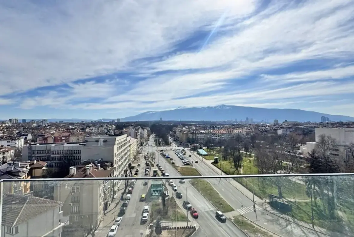 Maisonette in a luxury complex near a park for sale