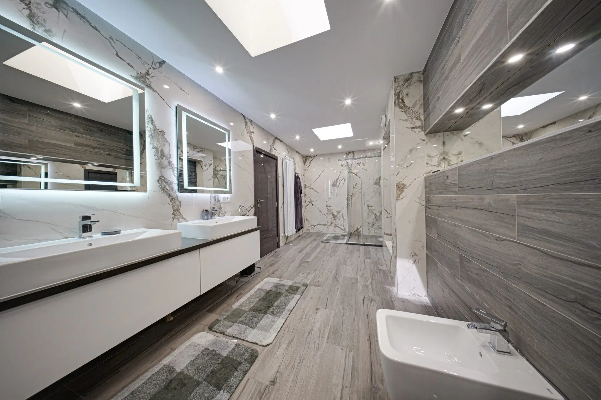 Exclusive three-bedroom penthouse with wonderful views in Krastova Vada