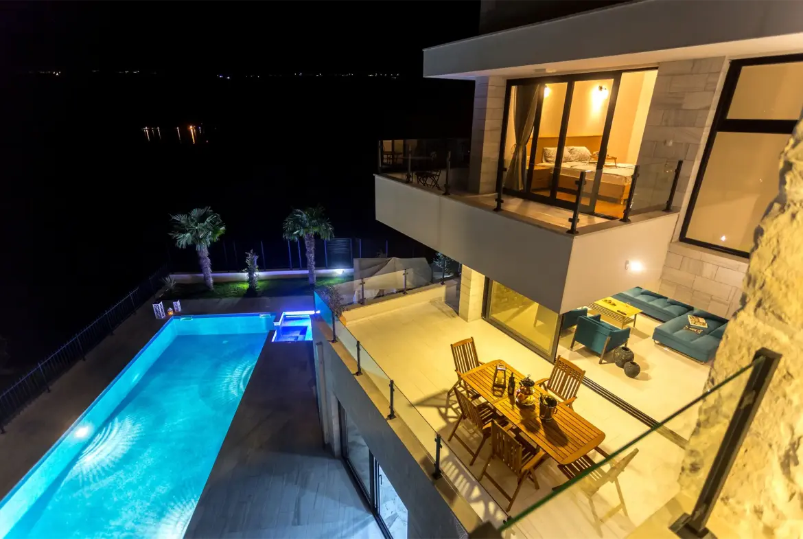 Stunning 5-Bedroom Villa for Sale in Djenovici, Herceg Novi