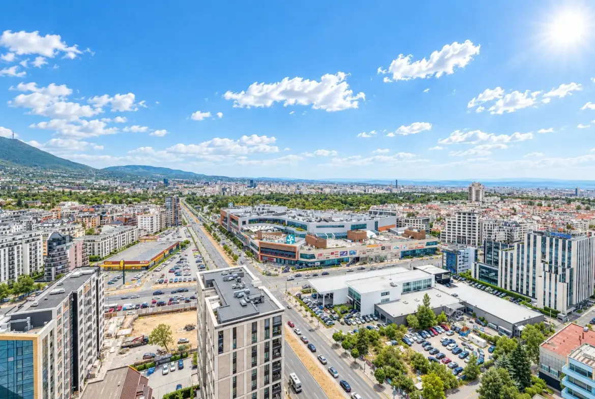 Three-room apartment in a modern new building next to MALL Paradise for sale