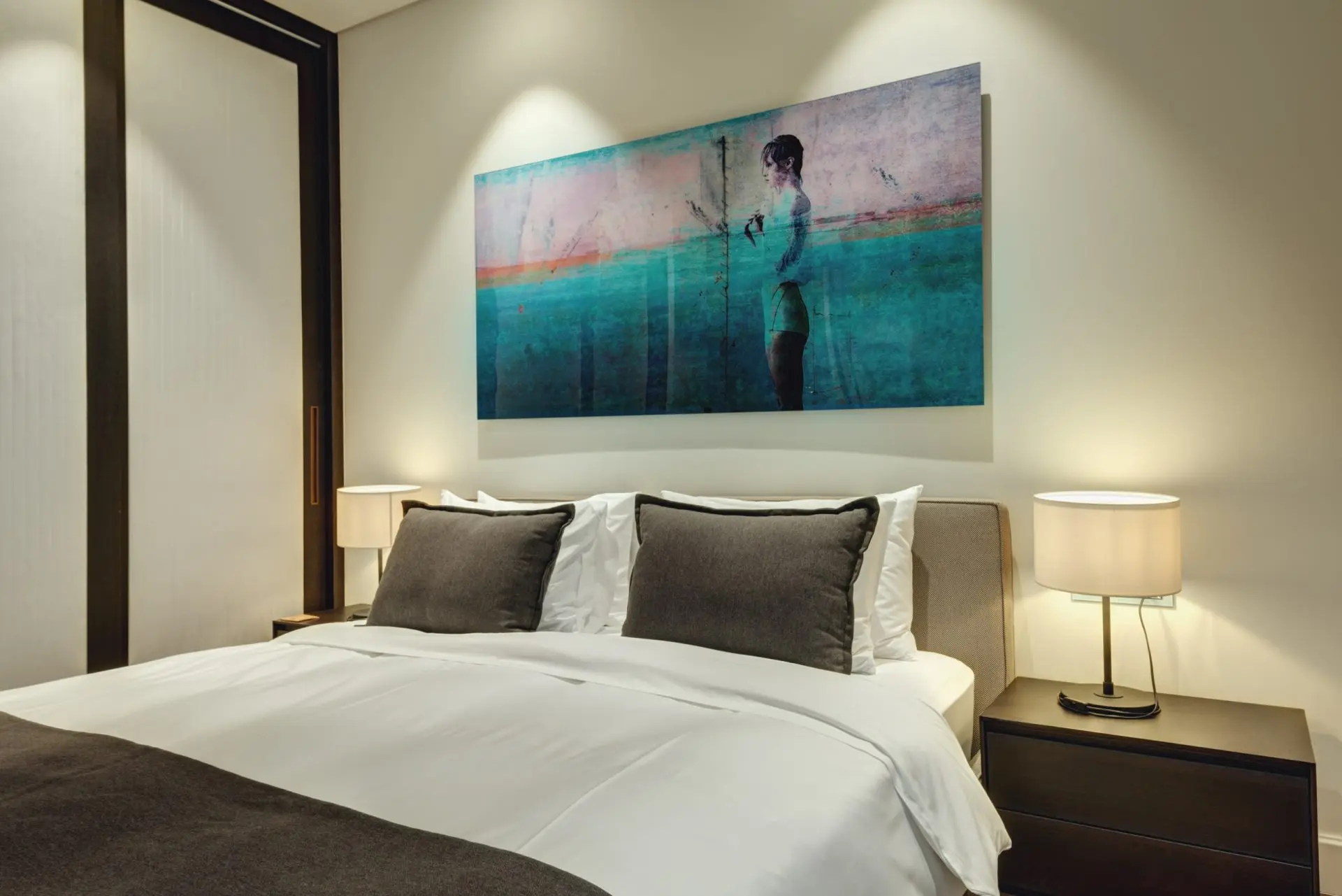fbaede5d26fa79b0f54fa6859861017cfebe48dc516a81f4320932cd775488776887485716631 Elegant two-bedroom apartment in Marina Residence
