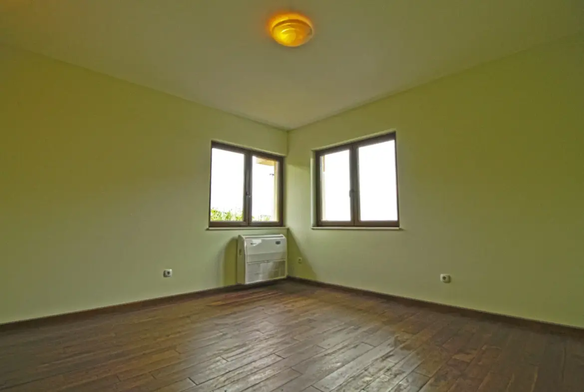 House with its own yard in a gated complex in Bistritsa for sale