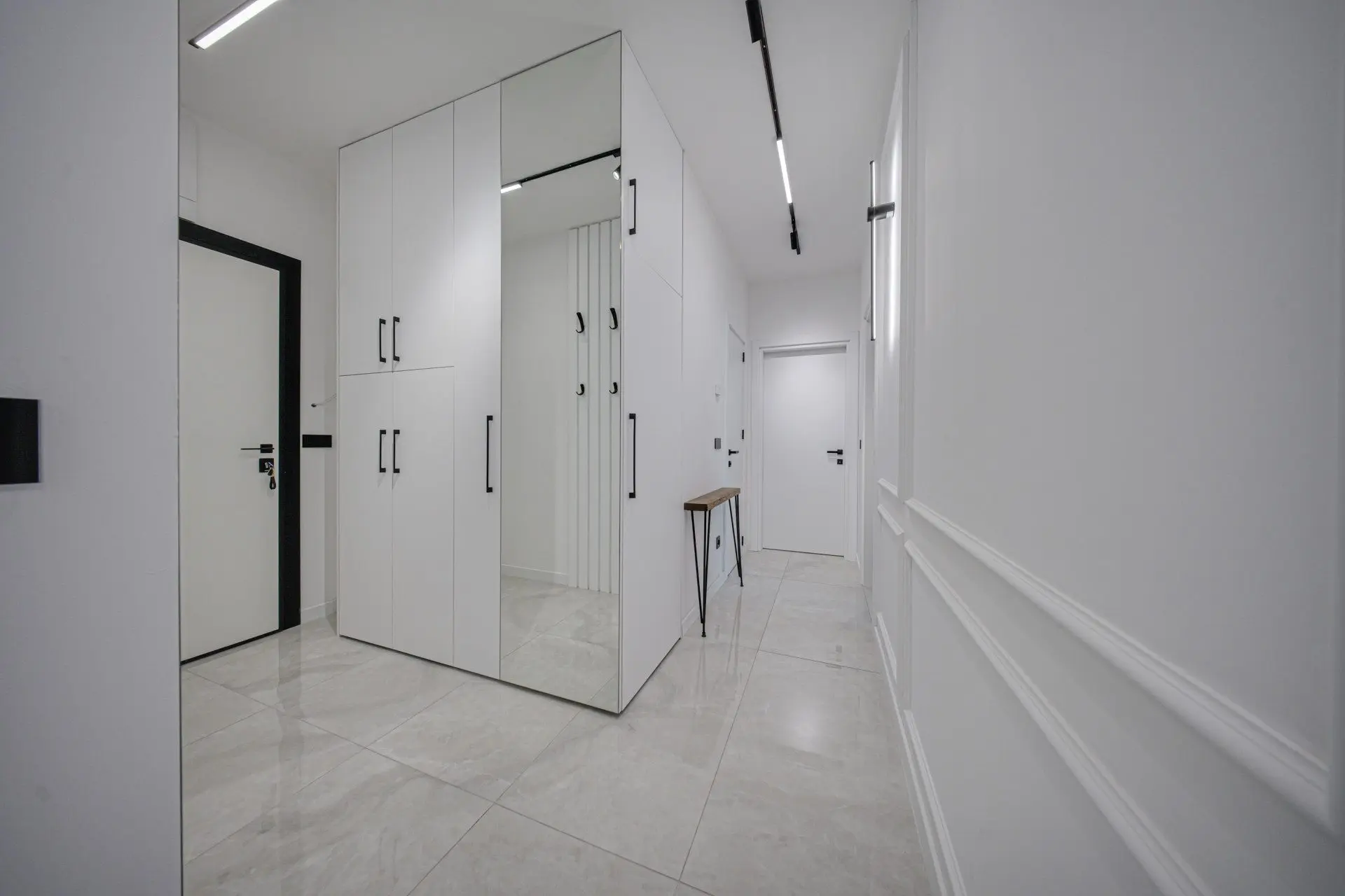 fc91aebd2f5df745c03939589de7285c Luxurious two-bedroom apartment in an iconic, innovative building Kosher