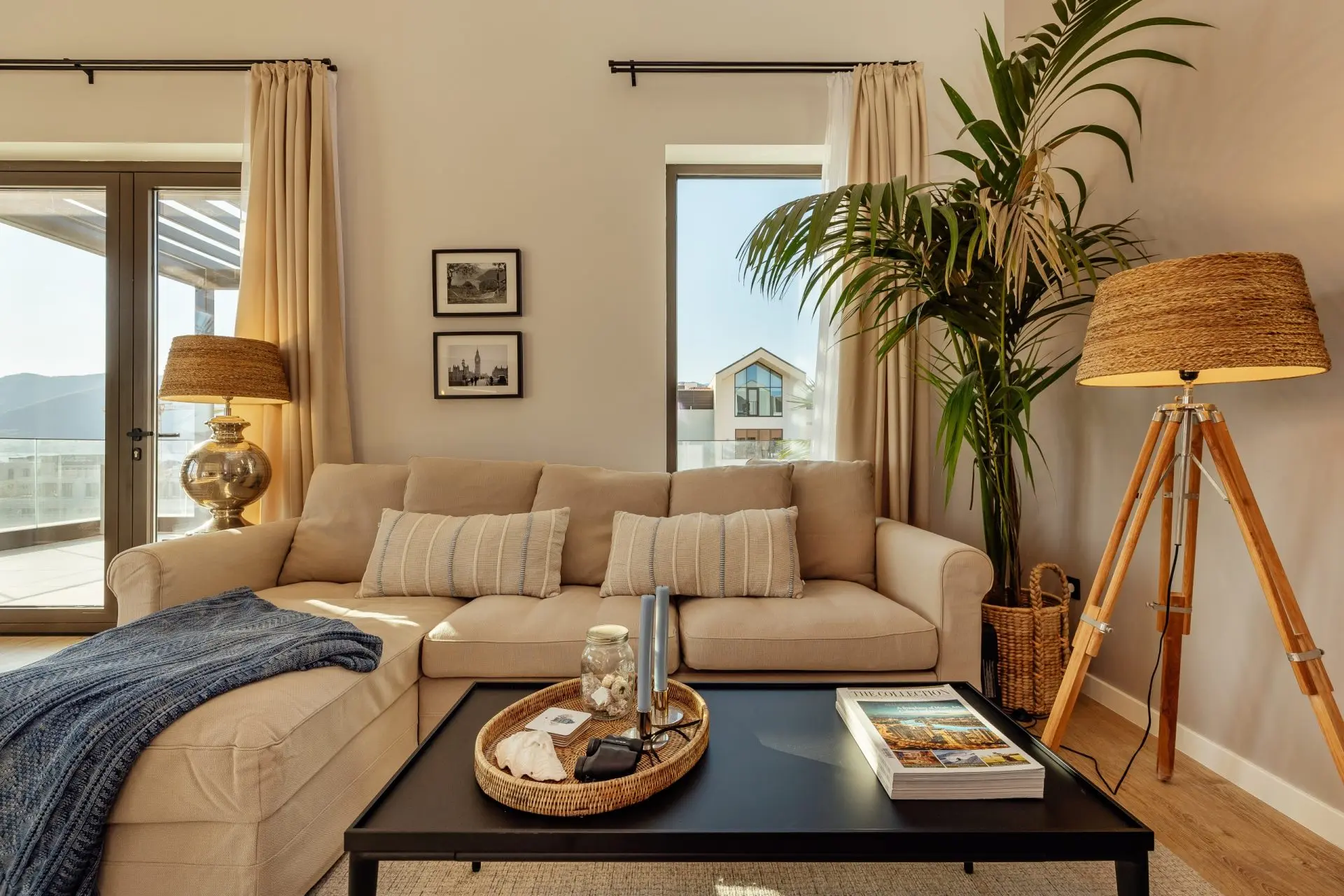 fcf9c5832152f16ae4db824231024e5d6a6592d5c30b9b322fe38e6d2ffe257f6824d17f2cd6b-1 Sea View Penthouse in Boka Place, Porto Montenegro