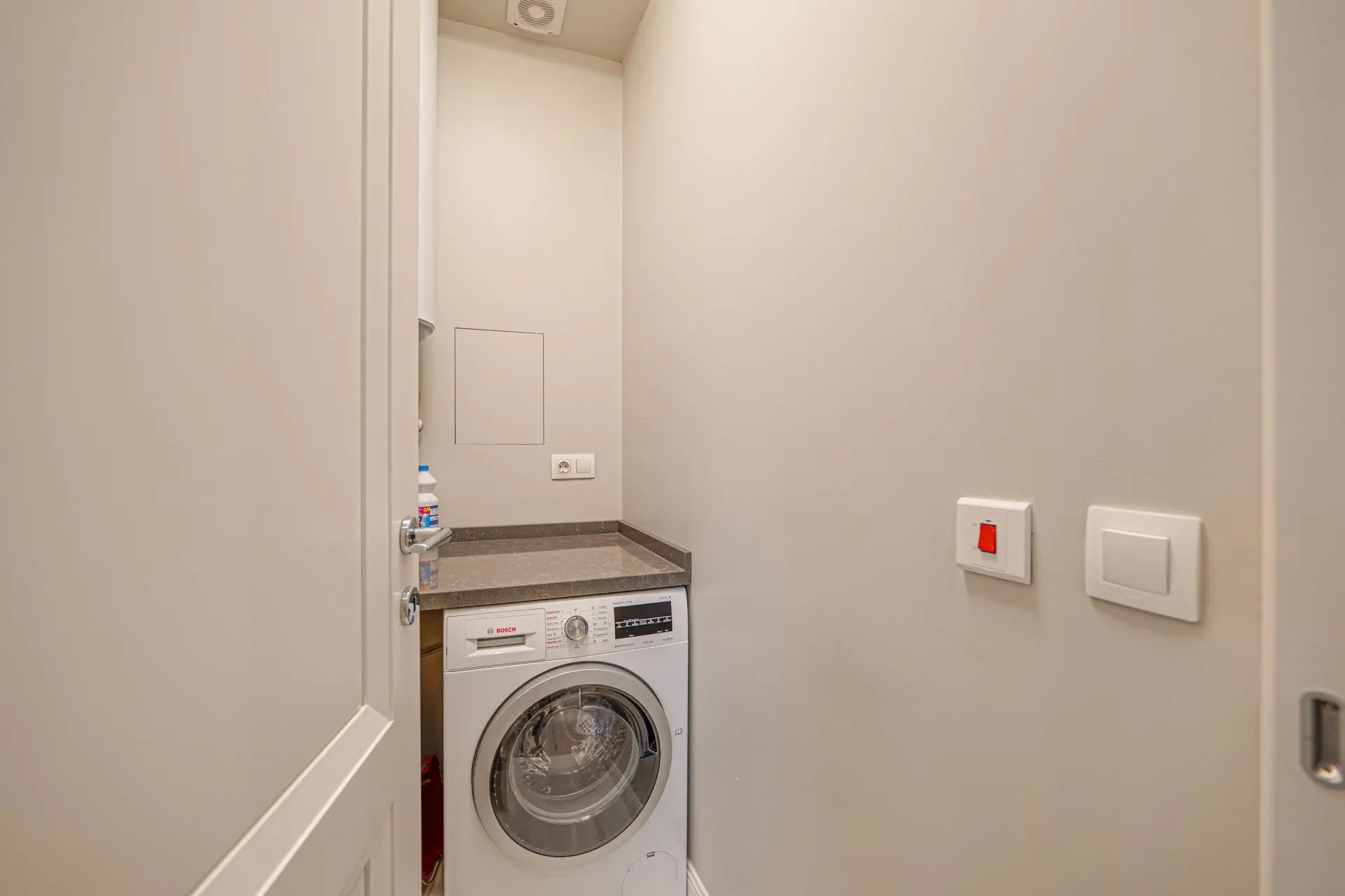 Elegant two-bedroom residence with a contemporary interior in a prestigious building
