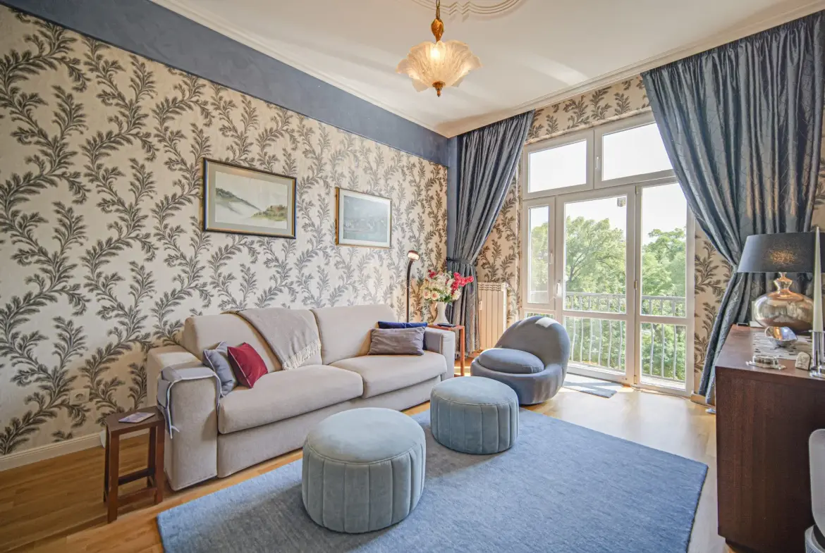 Elegant apartment with panoramic views in the heart of Sofia for sale