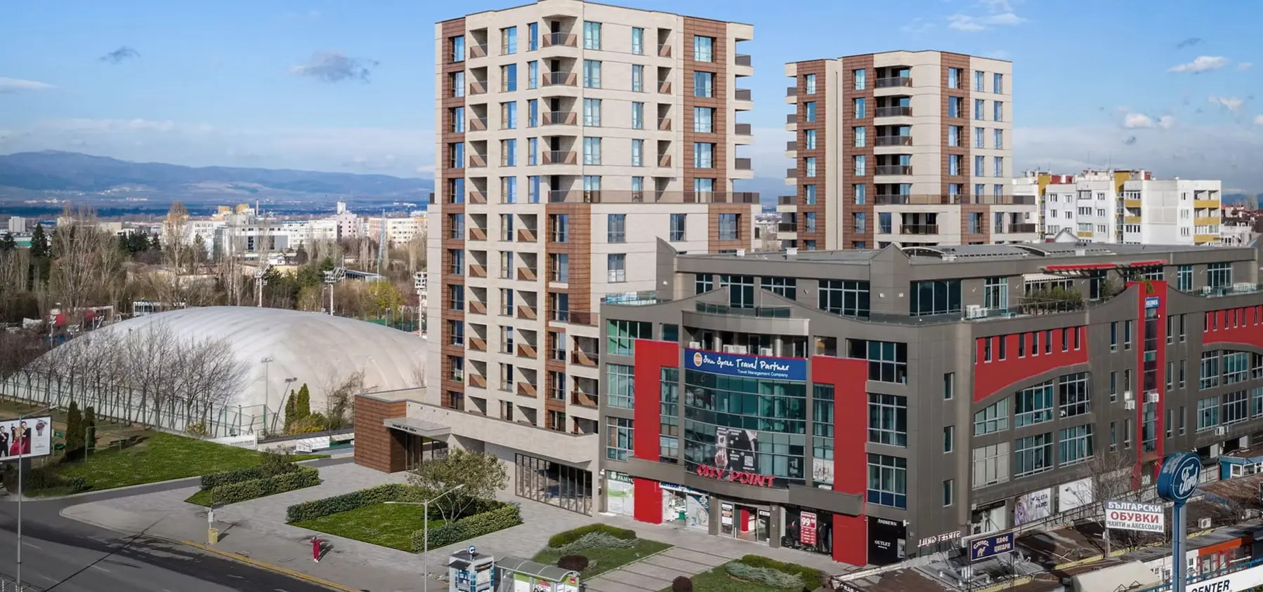 Shop in a modern and multifunctional building in Mladost 1a