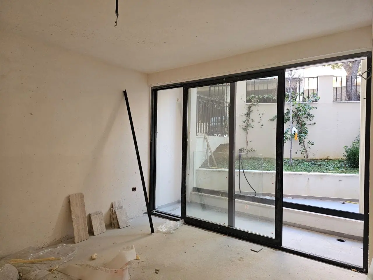 ff967ebb-b2ac-4858-95d7-7311049286b1 Two Bedroom For Sale In Saranda Albania