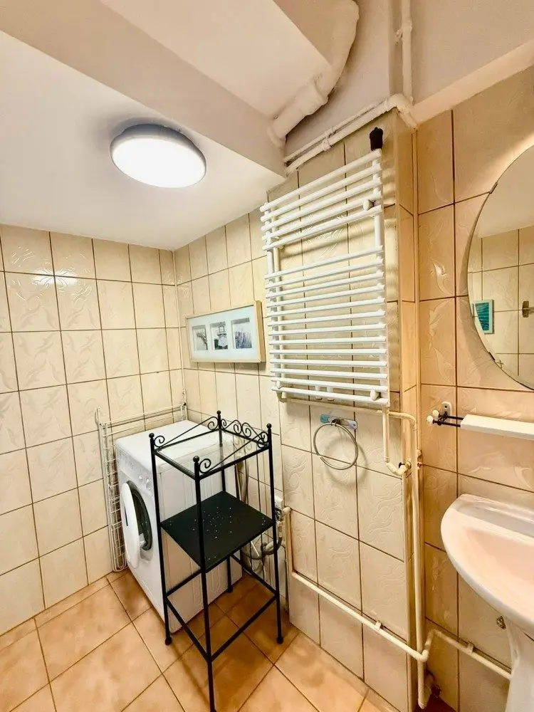 garsoniera-de-vanzare-zona-parc-cismigiu-bucuresti-316-mp-rgt42360-5-1 Studio for sale Cismigiu Park area, Bucharest 31.6 sqm