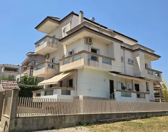 Villa with Two Separate Entrances for Sale in Mjull Bathore, Tirana