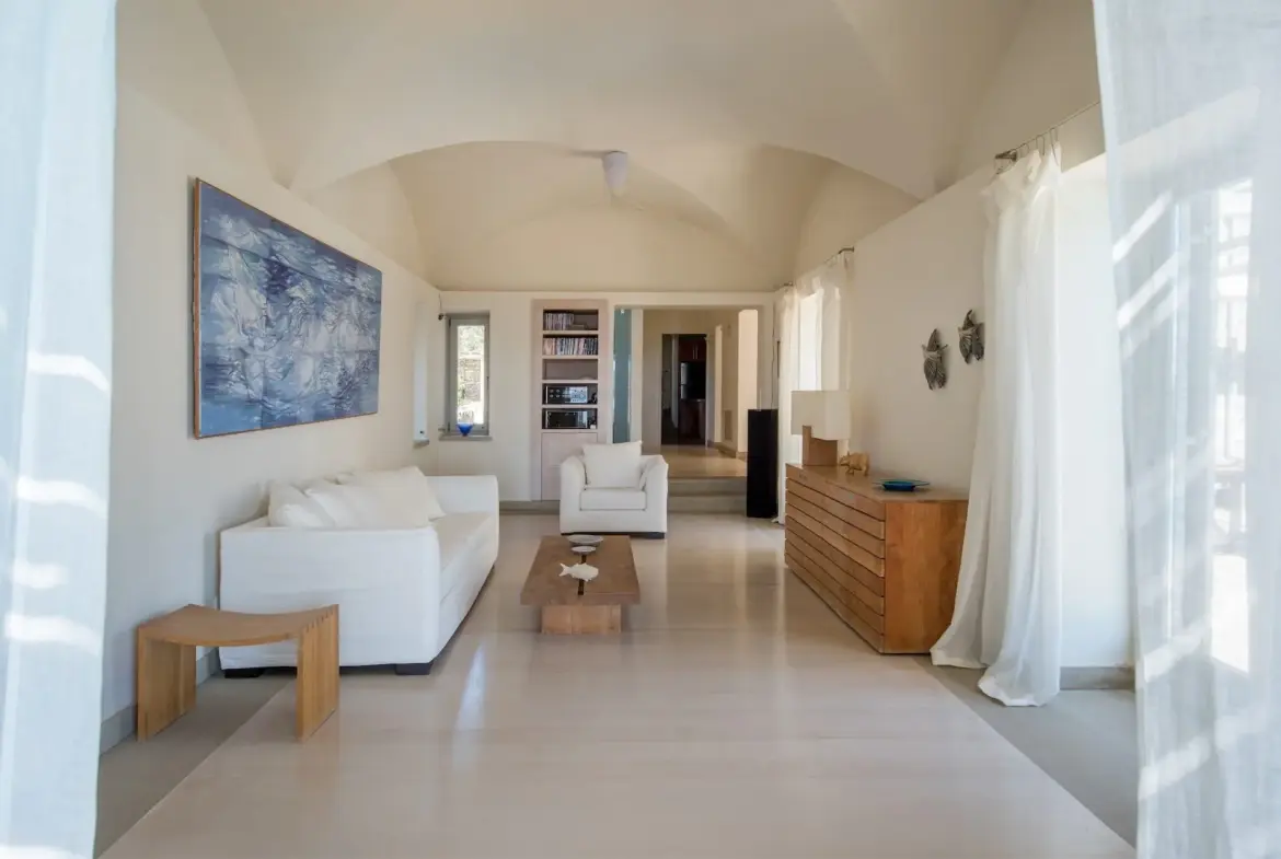Whispers of the sea – House in Paros