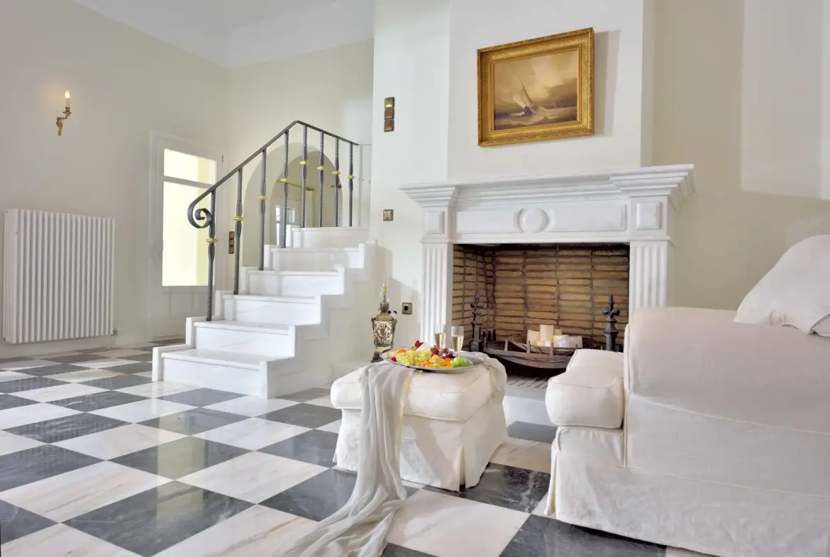 Majestic Ambience – House in Syros