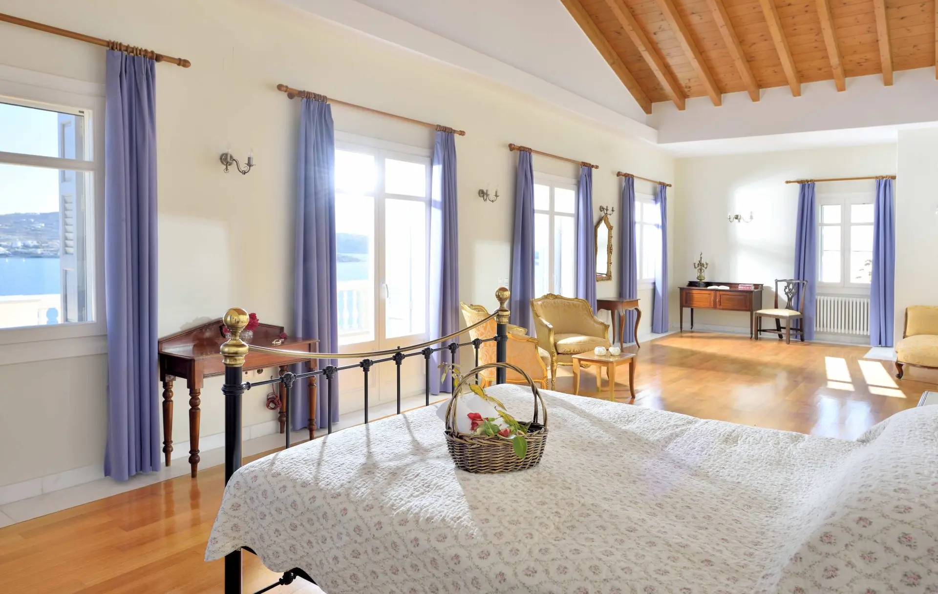 Majestic Ambience – House in Syros
