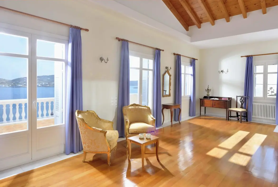 Majestic Ambience – House in Syros