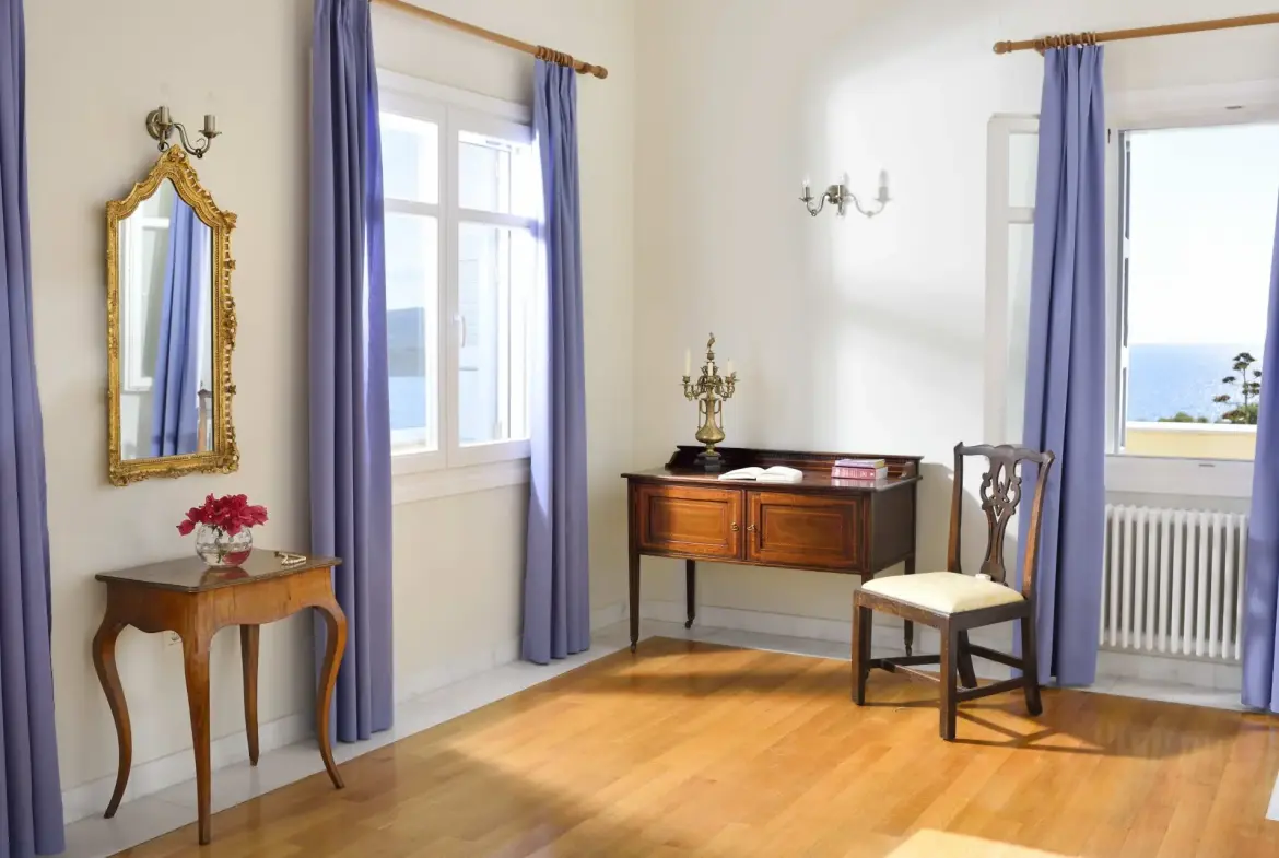 Majestic Ambience – House in Syros