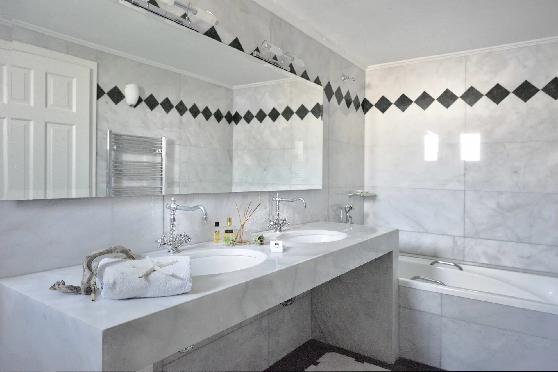 Majestic Ambience – House in Syros