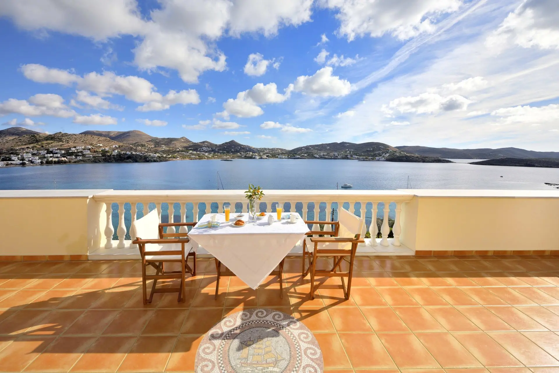 Majestic Ambience – House in Syros