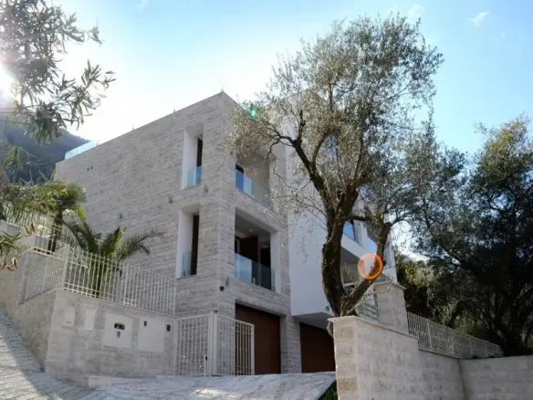 Modern villa in Stoliv