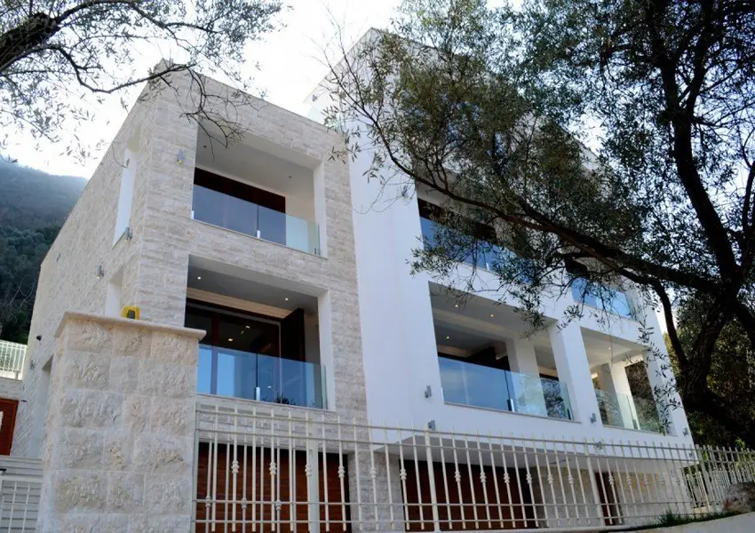 Modern villa in Stoliv