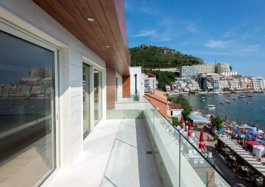 Contemporary high quality apartments on the front line, Rafailovici, Budva
