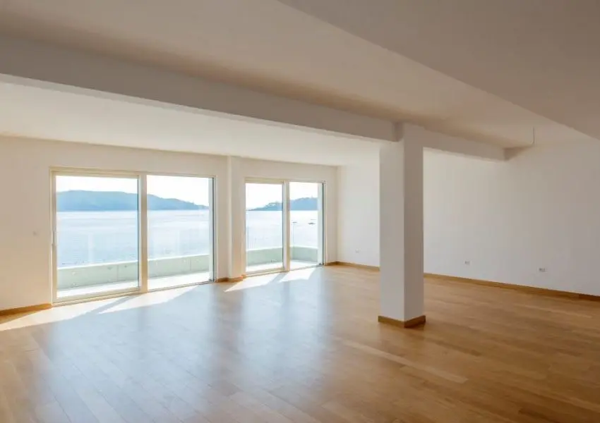 Contemporary high quality apartments on the front line, Rafailovici, Budva