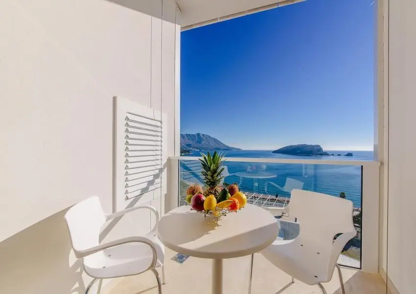 Tre Canne Budva, exclusive apartments in a condo hotel