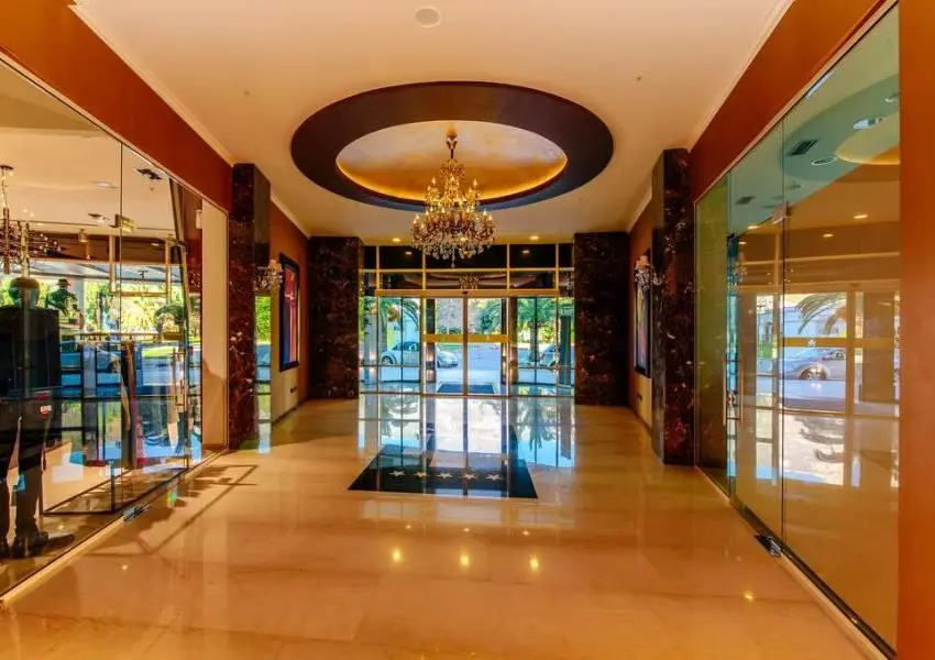Tre Canne Budva, exclusive apartments in a condo hotel
