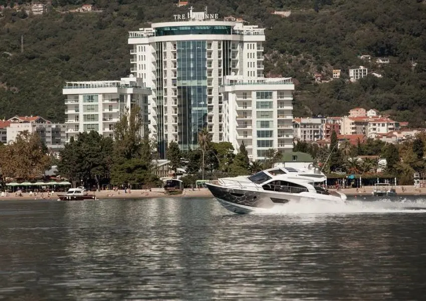 Tre Canne Budva, exclusive apartments in a condo hotel