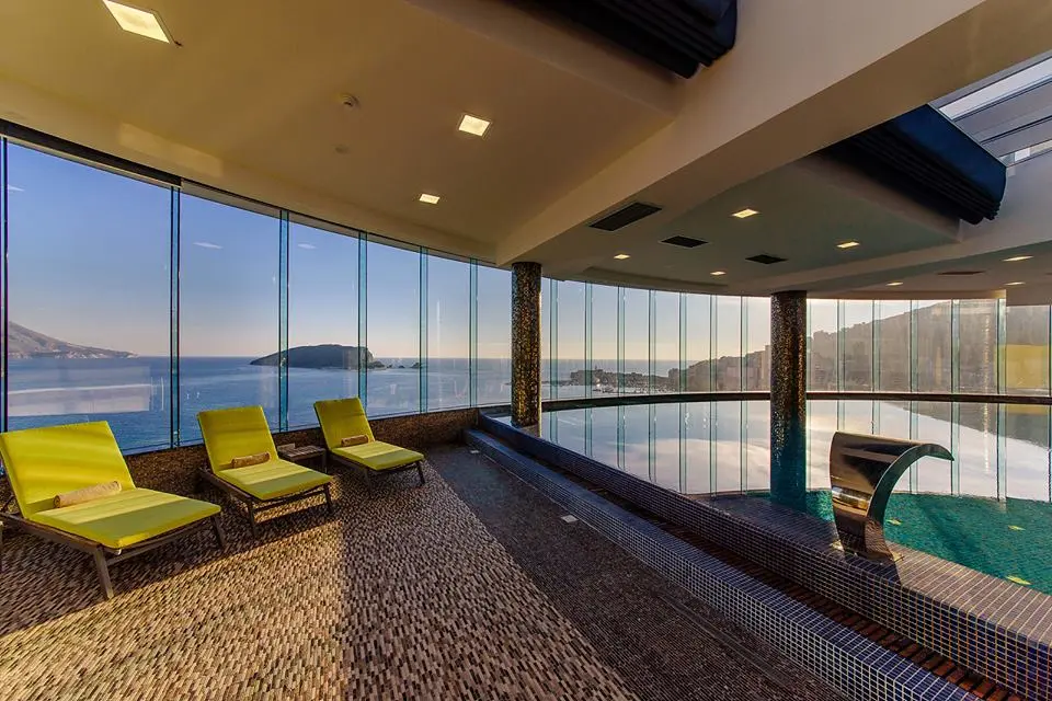 Tre Canne Budva, exclusive apartments in a condo hotel