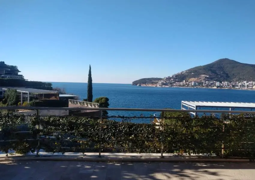 Dukley Gardens, Budva – Three bedroom apartment with panoramic sea views
