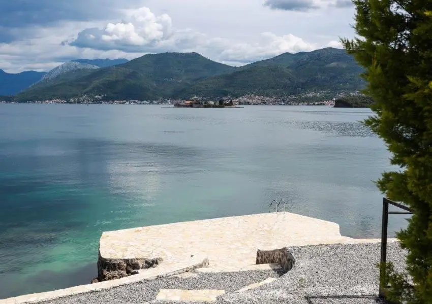 Premium Villa on the sea front, Lustica Peninsular