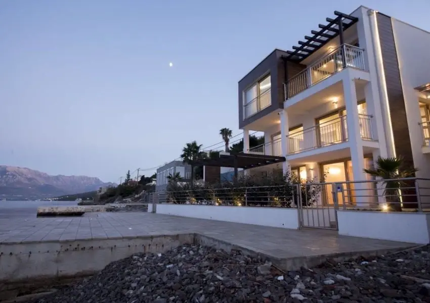 Villa on the first line to the sea in Krasici, Tivat