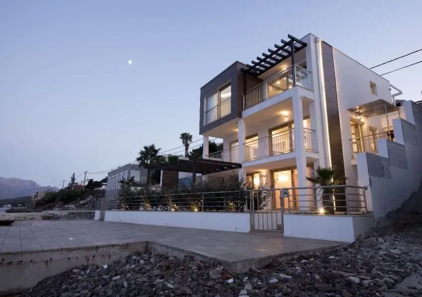 Villa on the first line to the sea in Krasici, Tivat