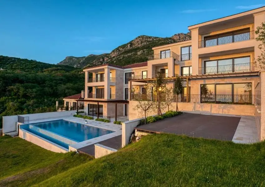 Exclusive residential complex above Sveti Stefan