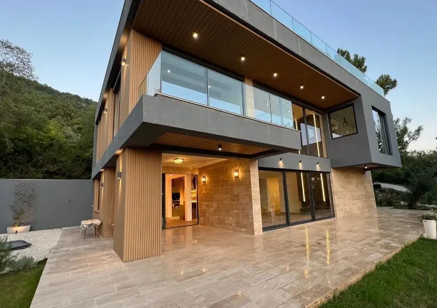 Spectacular three-bedroom family villa with a panoramic sea view, Tivat