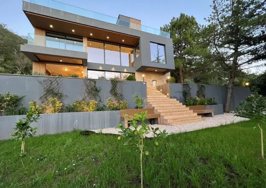Spectacular three-bedroom family villa with a panoramic sea view, Tivat