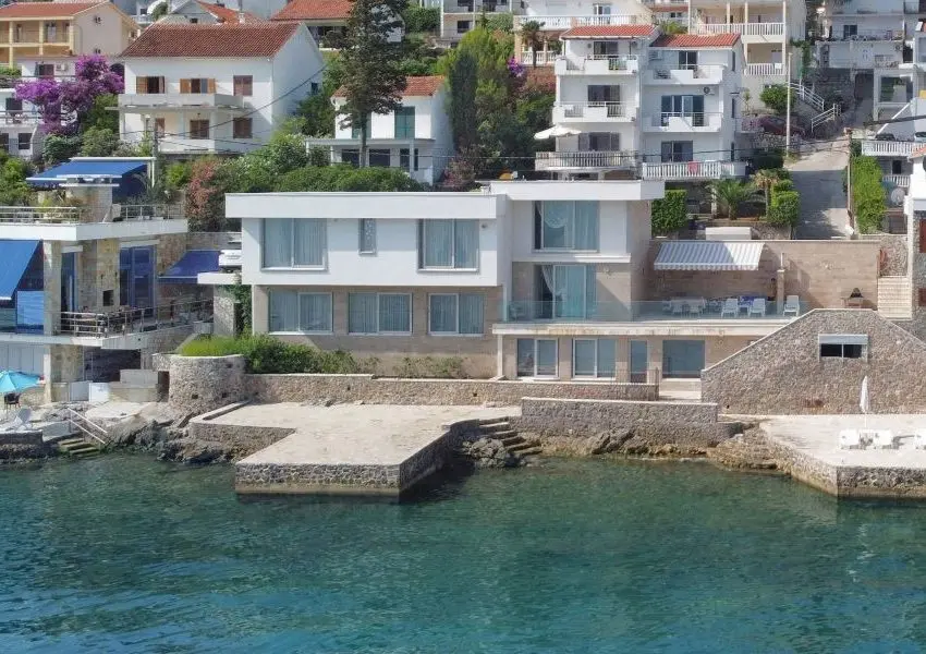 Krasici Waterfront Villa