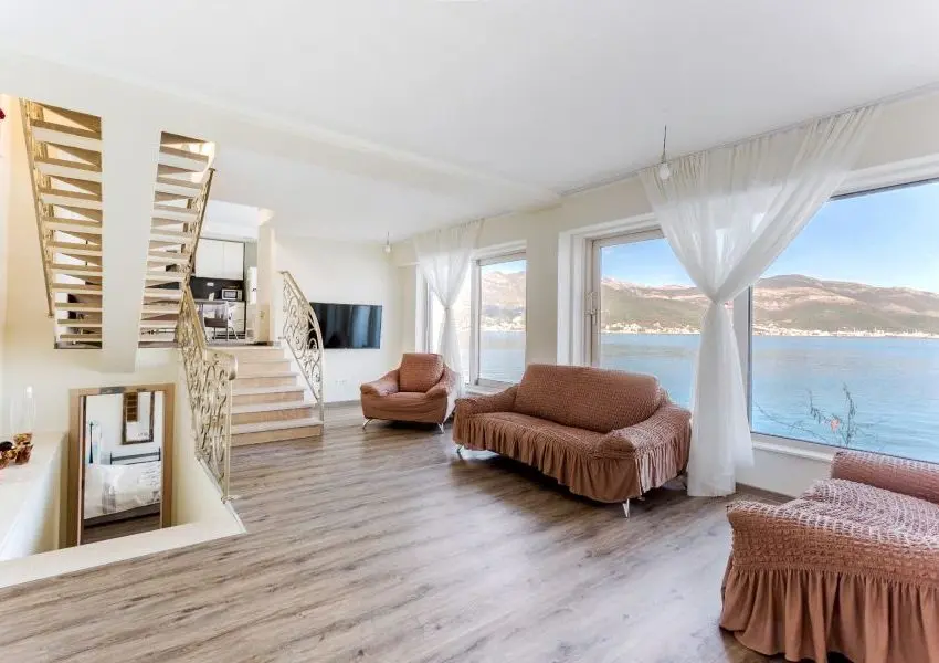 Krasici Waterfront Villa