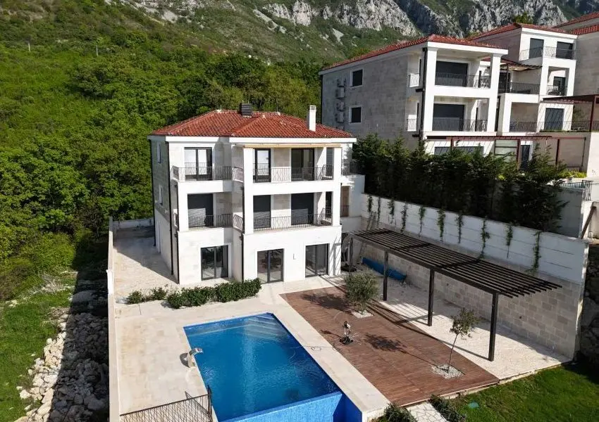 Beautiful villa in residential complex with panoramic sea views, Tudorovici | Budva