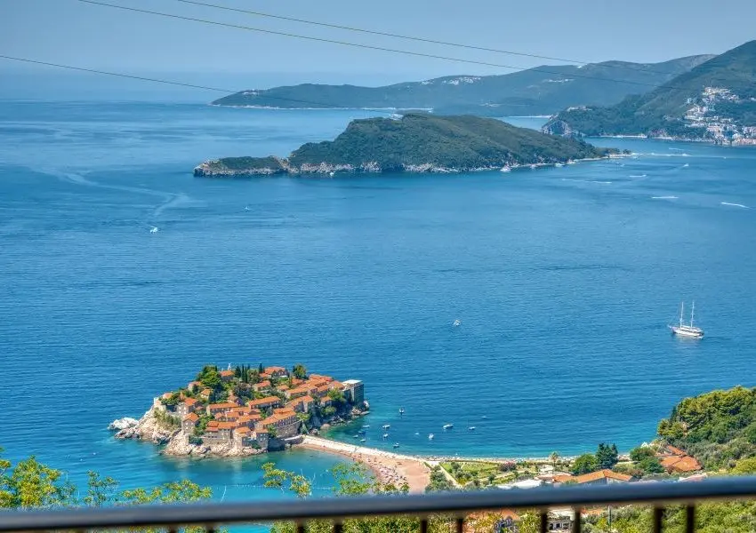 Beautiful villa in residential complex with panoramic sea views, Tudorovici | Budva