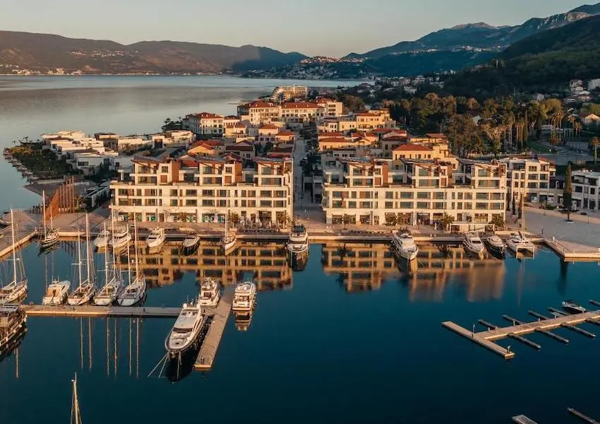 Portonovi Marina Residences one-bedroom Apartment, with excellent views of the sea and the marina