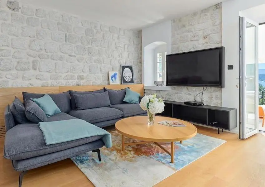 Stone House with stunning sea view in Perast