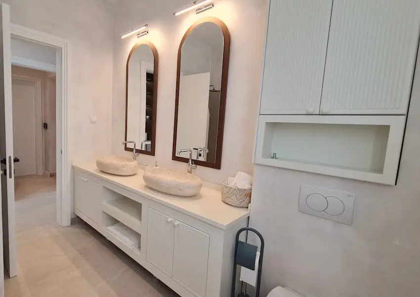 Impressive five-bedroom villa with stunning sea view in Skocidjevojka, Budva