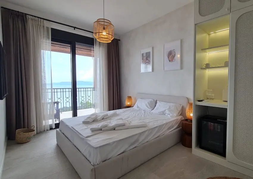 Impressive five-bedroom villa with stunning sea view in Skocidjevojka, Budva