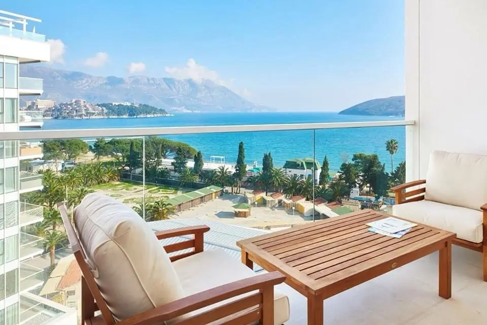 Budva apartment in the complex Tre Kanne