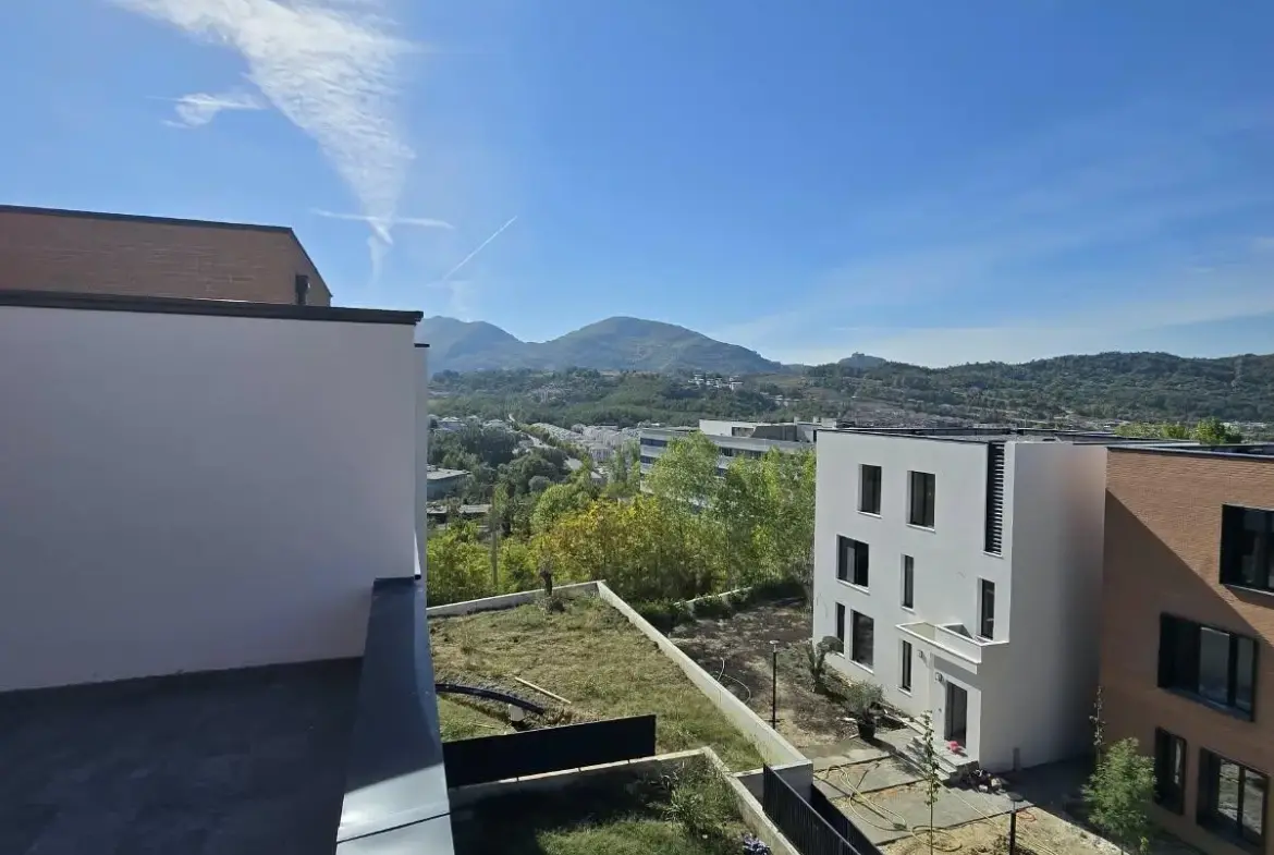 3 Storey Villa for Sale in Lundër, Tirana | 198.9 m²