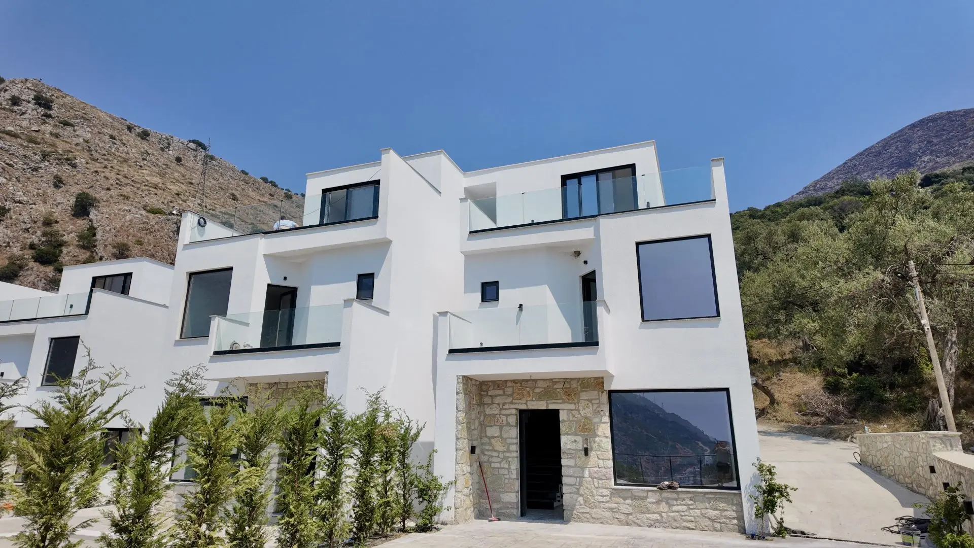 Luxury Villa 4 for Sale in Borsh, South Albania – High-End Design & Stunning Sea Views!